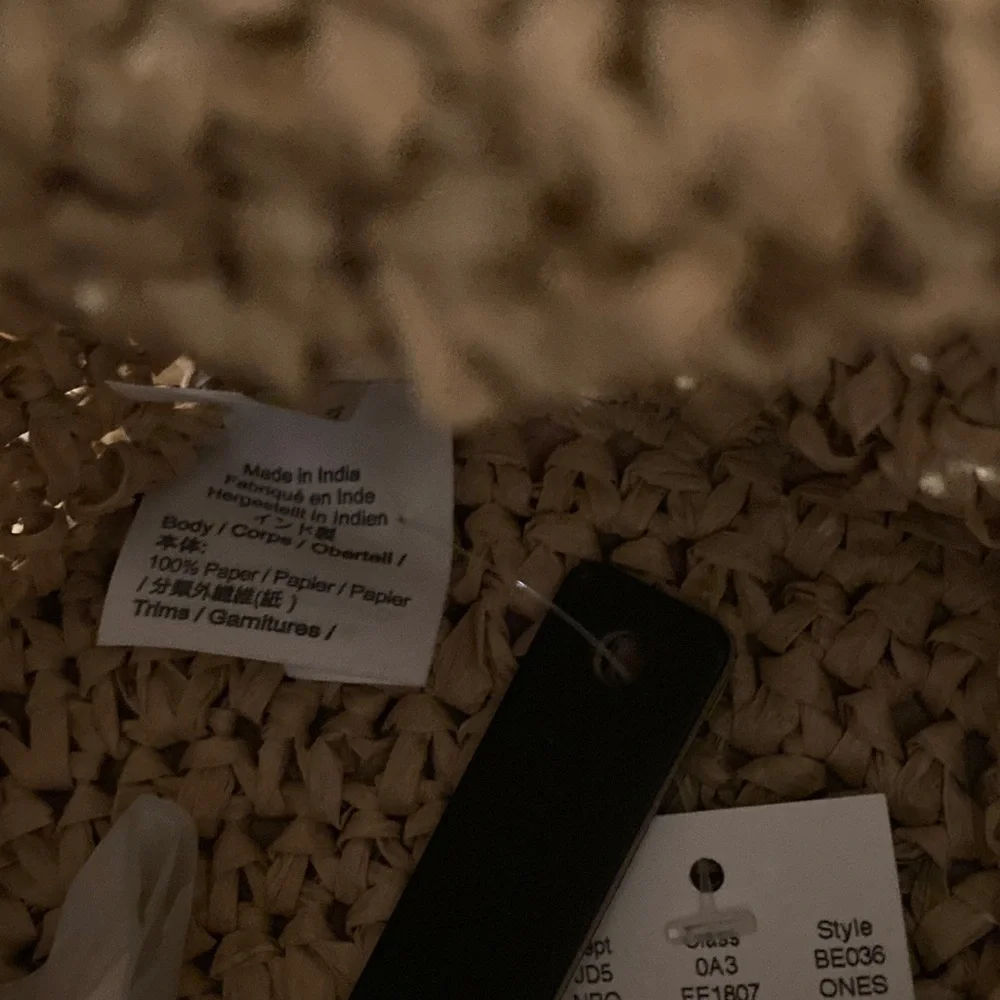 JCrew large woven sling bag - Picture 5 of 5